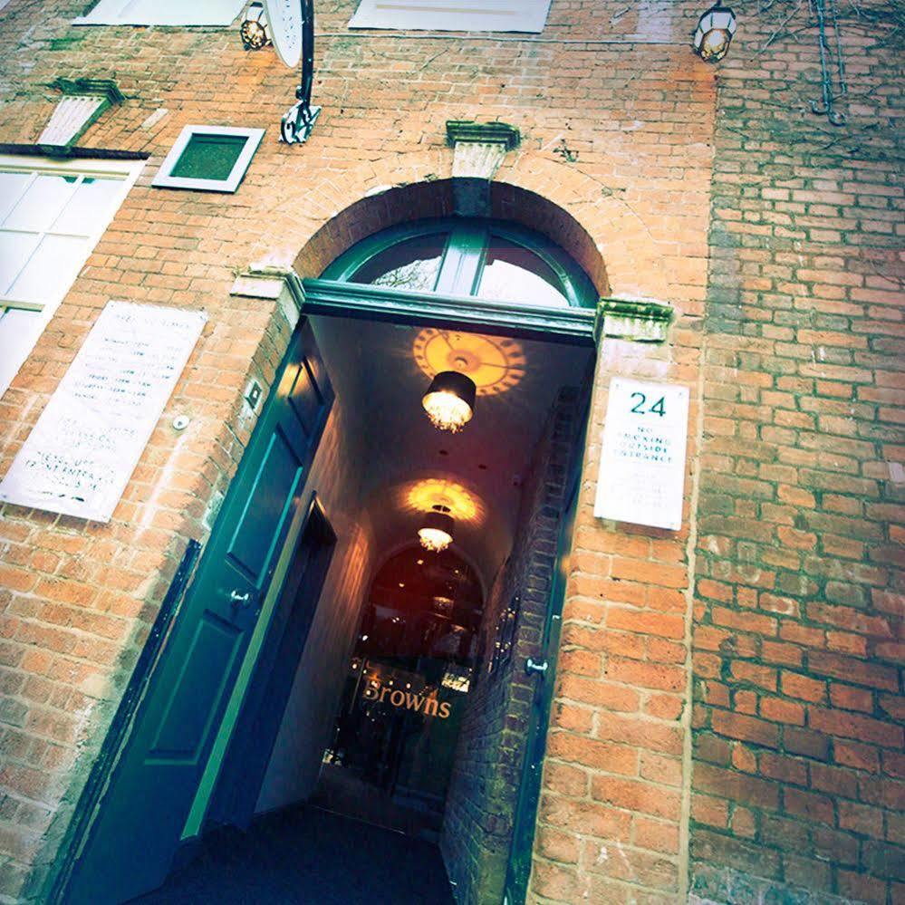 Boutique By Browns Worcester Exterior foto